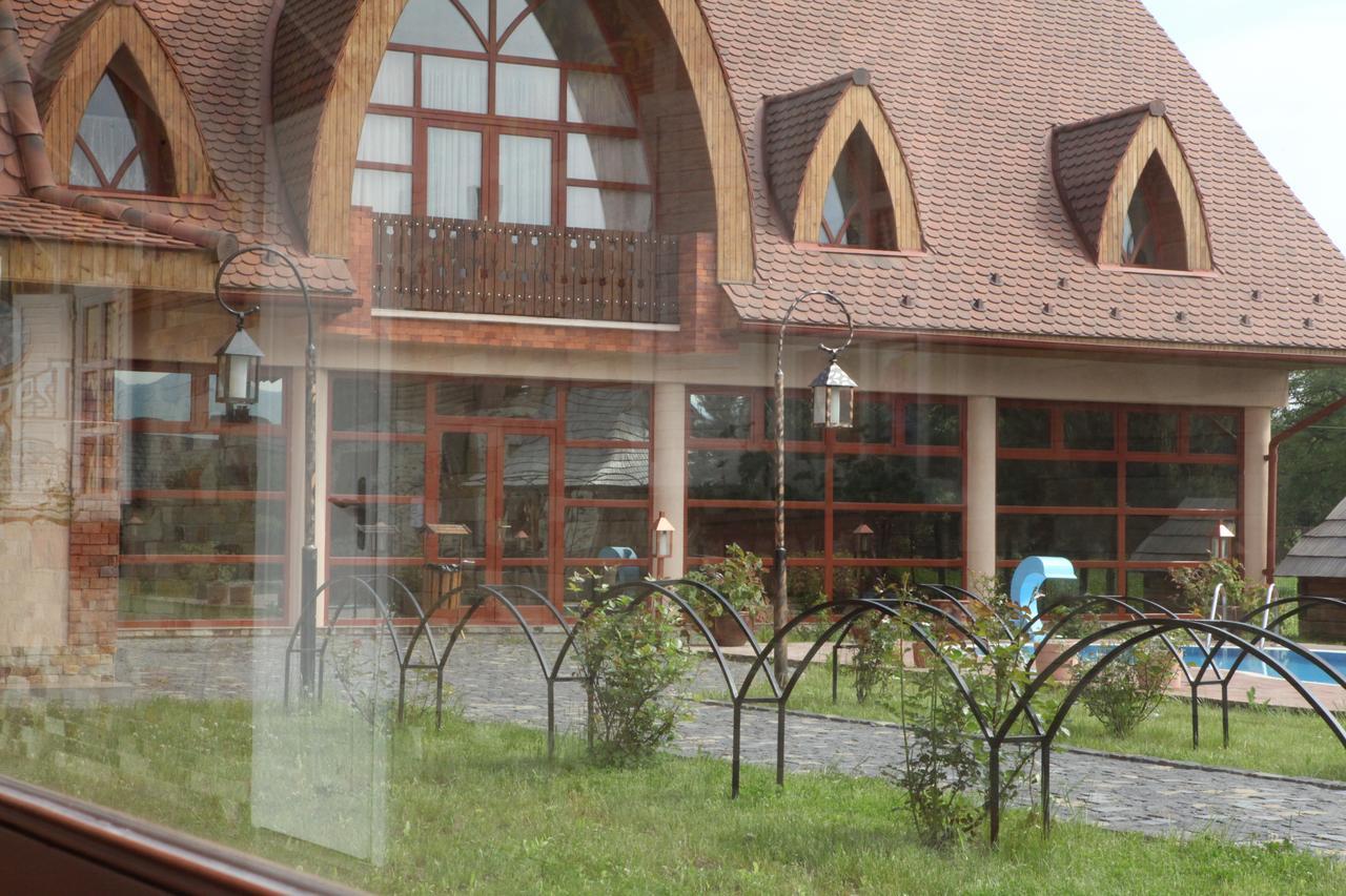 Publo Spa Hotel Vyshkove ภายนอก รูปภาพ